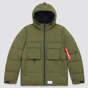 ALPHA INDUSTRIES NWT Puffer Coat